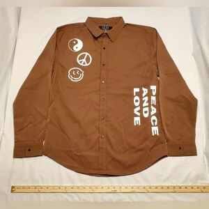 NWT Smoke & Ash Men's XL Snap Up Long Sleeved Shirt Peace & Love Coffee Color.